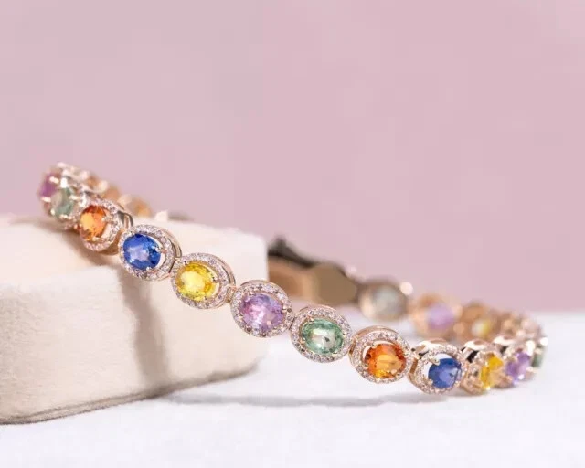 Brazalete tenis multi zafiro ovalado de 15 quilates creado en laboratorio 8" enchapado en oro rosa de 14 quilates Foto 2 de 4