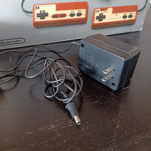 Nintendo Famicom Family Computer FC Console With Box HVC-001 Japanese Tested (A) - Picture 12 of 19