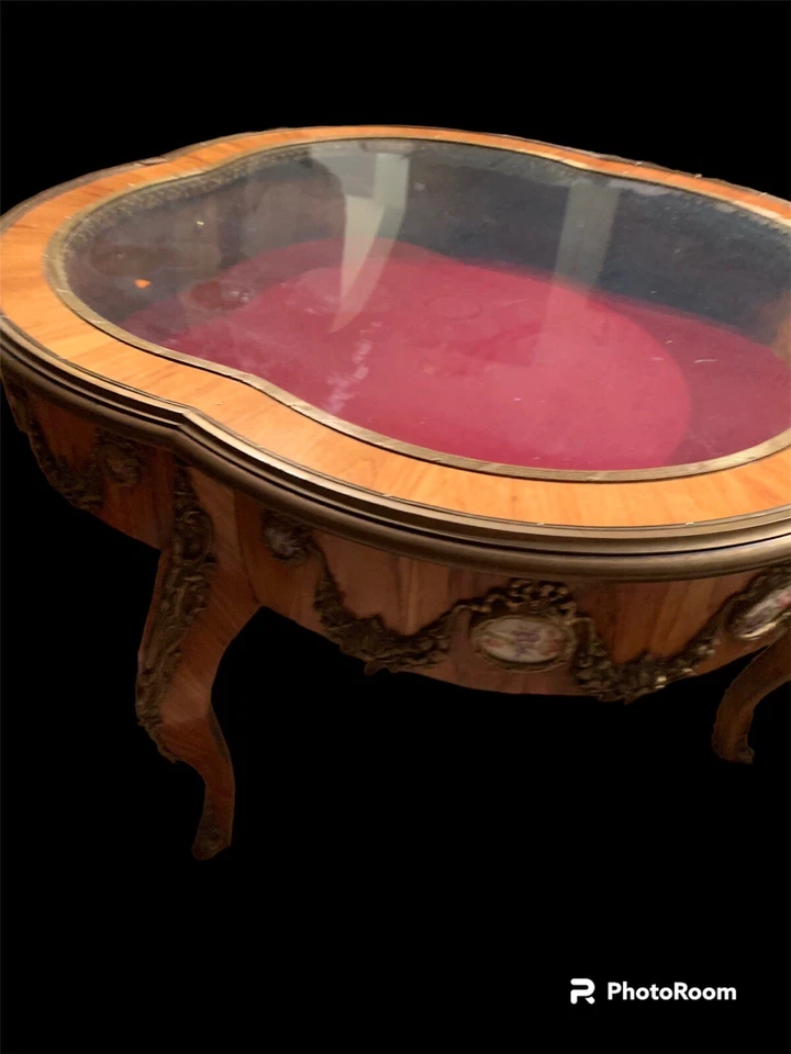 Display Curio Table Bronze Mounts Curved Glass Louis XV with porcelain decor. - Image 2 of 4