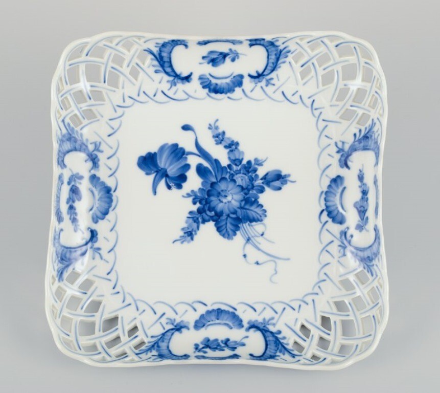 Foto 2 di 9
