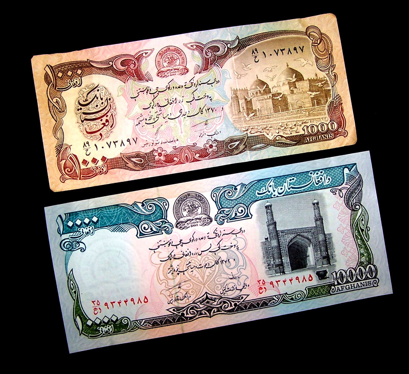 Afghanistan 2 piece banknote lot-1 x 1,000 & 10,000 Afghanis