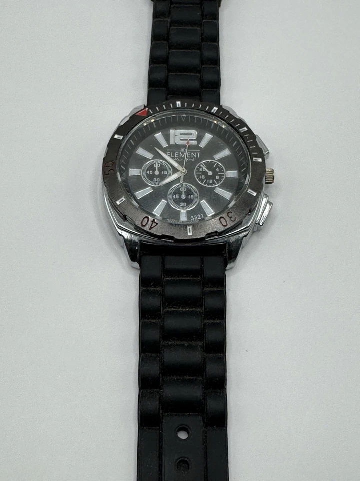 ELEMENT NEW YORK MEN'S WATCH BLACK DIAL BLACK PLASTIC BANDS NEW BATTERY TESTED - Image 2 of 3