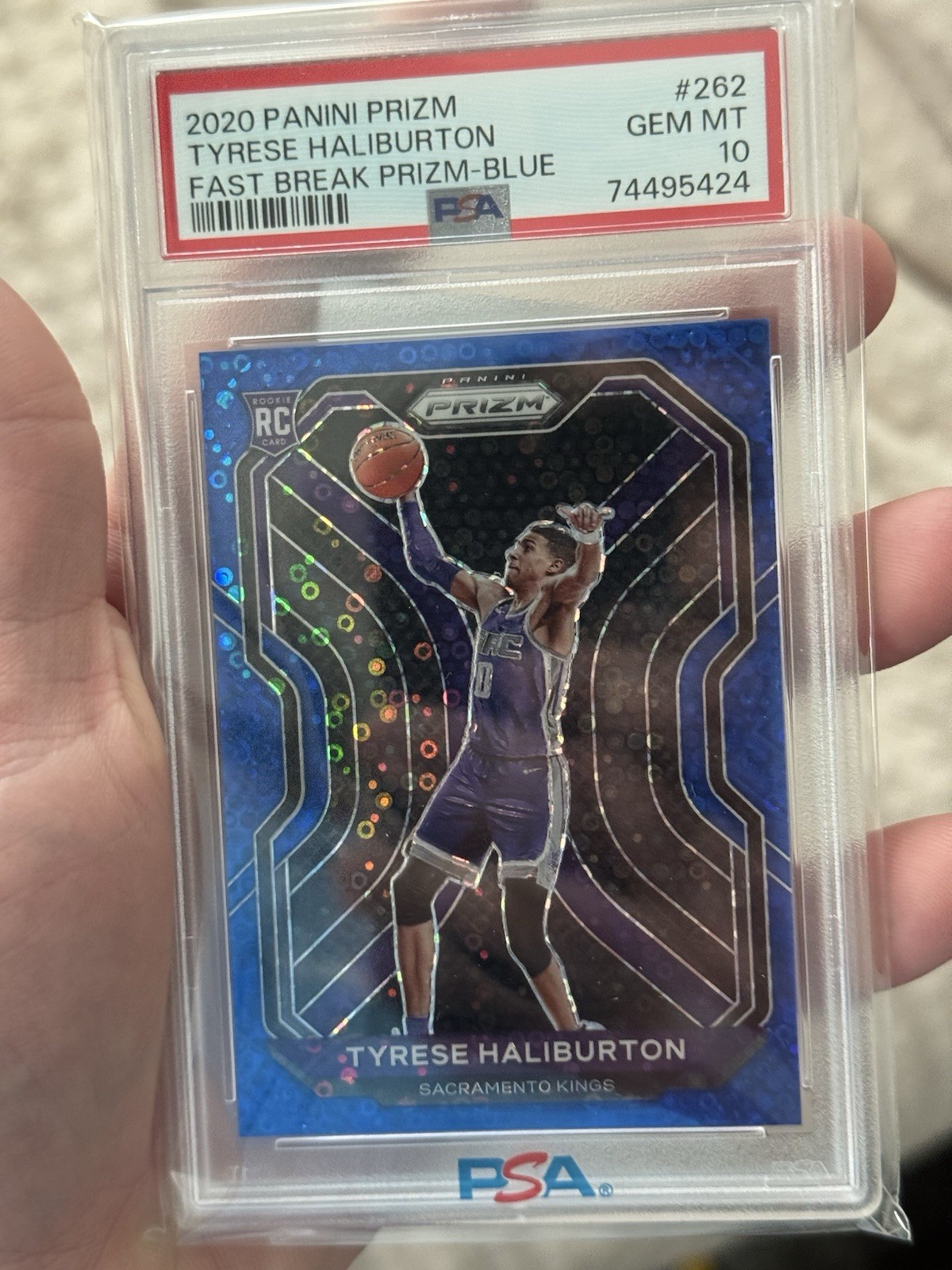 2020 PANINI PRIZM FAST BREAK PRIZM-BLUE #262 TYRESE HALIBURTON RC 017/175 PSA 10