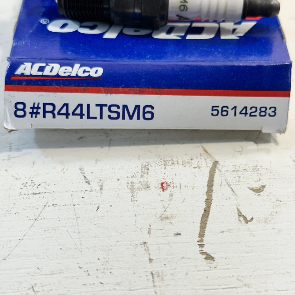 NEW ACDelco Spark Plugs Set of 8 R44LTSM6 Buick Chevy GMC Olds Pontiac 1993-2007 - Image 2 of 2