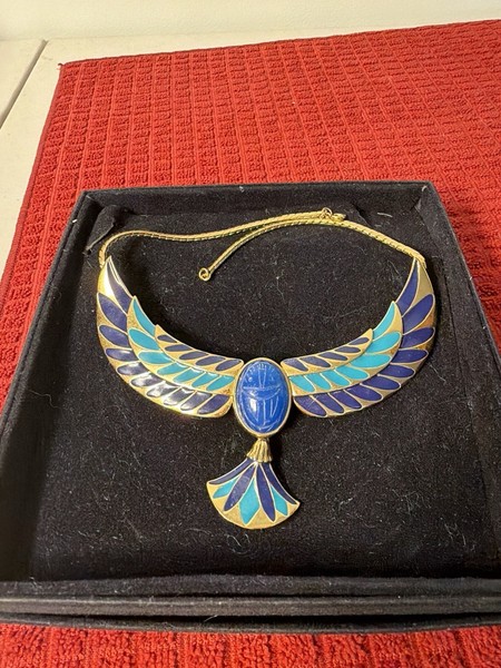 Alternate view of Vintage Franklin Mint Jewel Nile Scarab Necklace New Never Worn