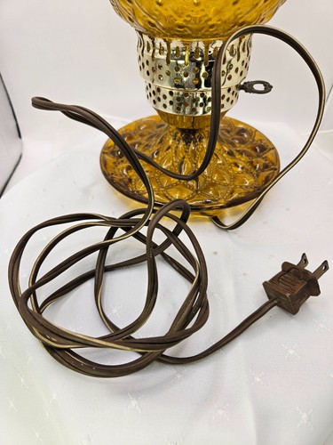 Vintage Amber Glass Electric Diamond Quilt Pattern Hurricane Lamp - Picture 13 of 15