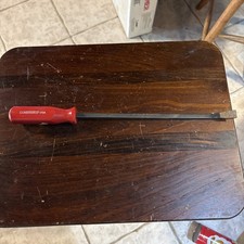 Mayhew Pry Bar 17 Inch Red Handle