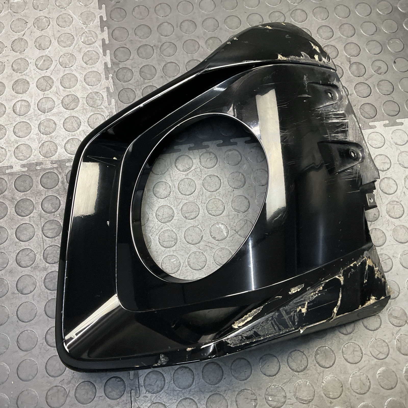 2016-2018 Audi R8 Rear Right Lower Bumper Diffuser Trim Panel Molding Cover OEM