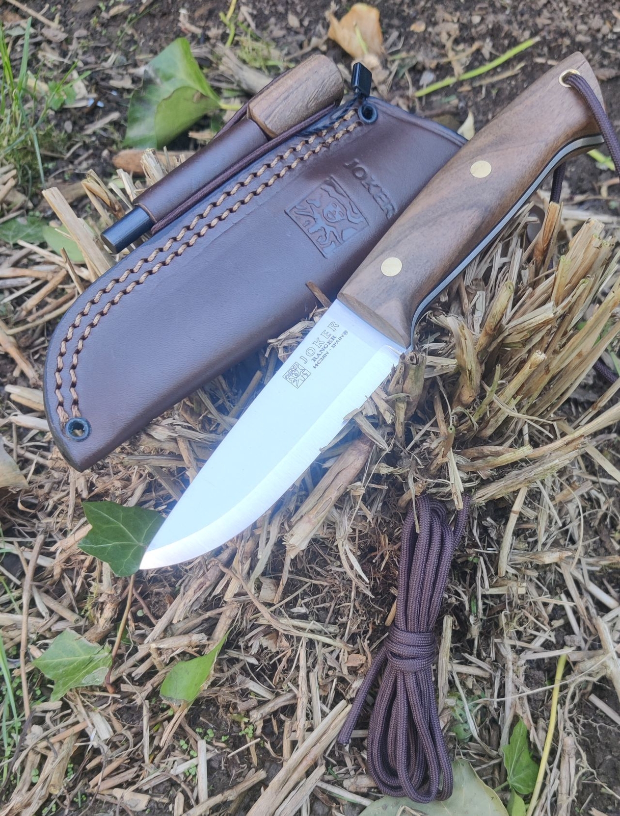 Joker Messer Ranger Scandi Walnuss Bushcraft Lederscheide Feuerstarter Fixed 