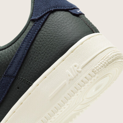 NIKE Air Force 1 '07 Craft 'Galactic Jade' Sz 8 (CV1755 300