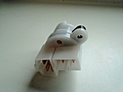 Genuine Mazda Ignition Switch B4Y5-66-151 Mazda 323, Protege 92-93