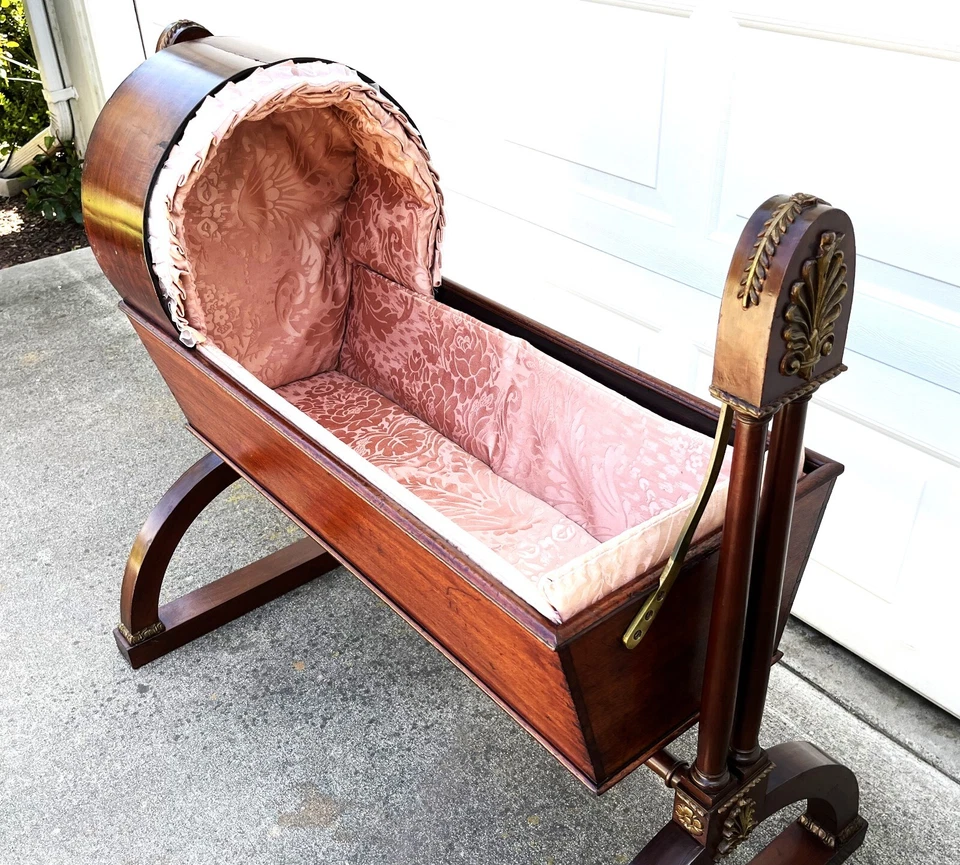 Early 19th Cent. Infant's Swinging Cradle & Stand Baby/Crib/Nursery - Image 4 of 4