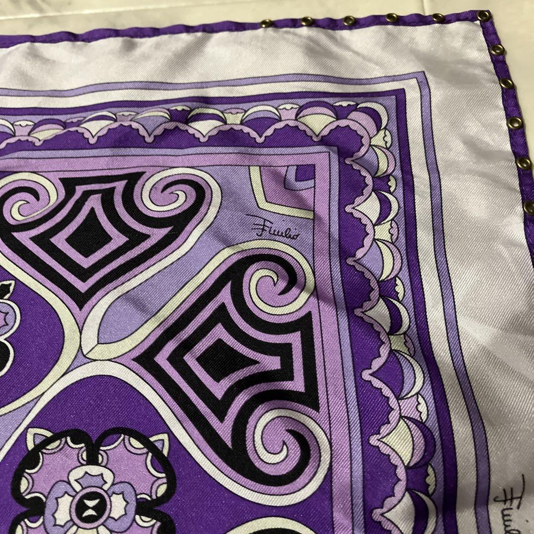EMILIO PUCCI シルク総柄スカーフ ピンク・紫・緑　８８×８８ 激安！特価品 EMILIO PUCCI シルク総柄スカーフ ピンク・紫・緑