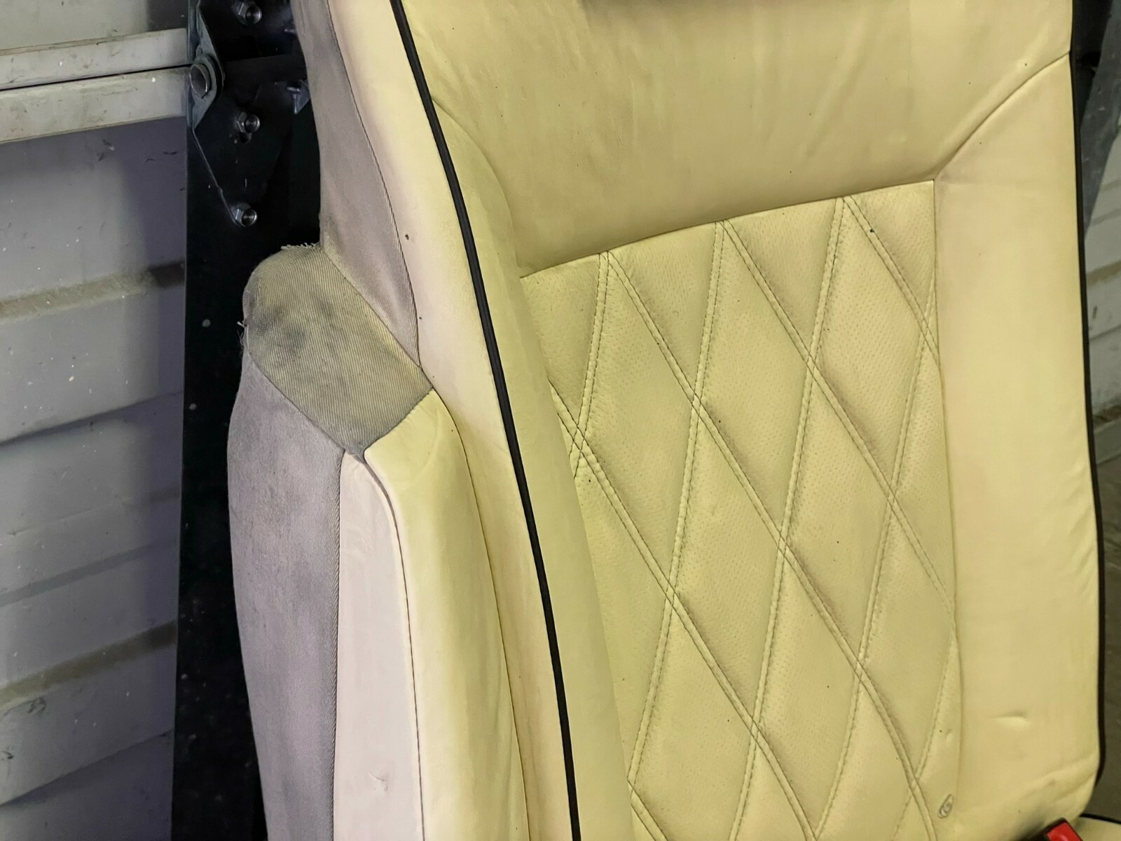 06-13 Bentley Continental Flying Spur Rear Left Captains Seat Chair MAGNOLIA 09