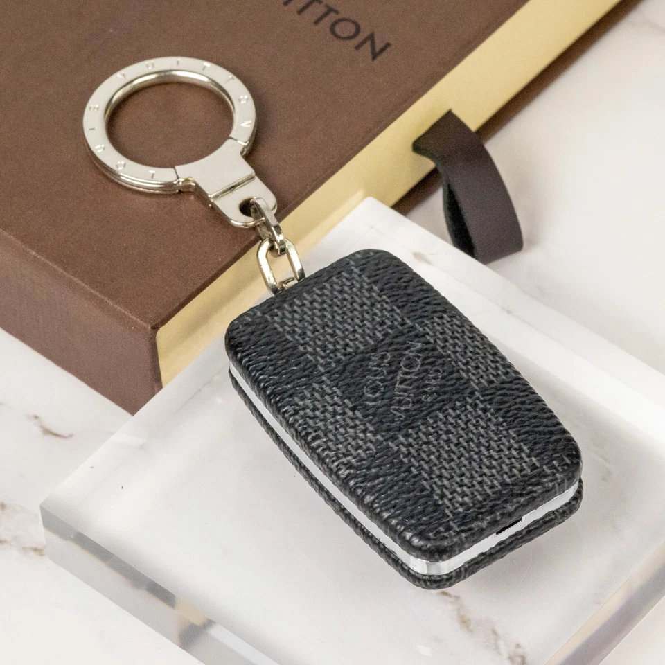 LOUIS VUITTON Astropill Llavero Damier Grafito M66123 Luz con Caja Auténtico [A] Foto 4 de 4
