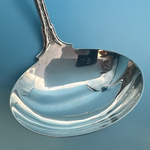Cuchara para servir con ponche de sopa grande Tiffany persa plata esterlina. - Imagen 16 de 19