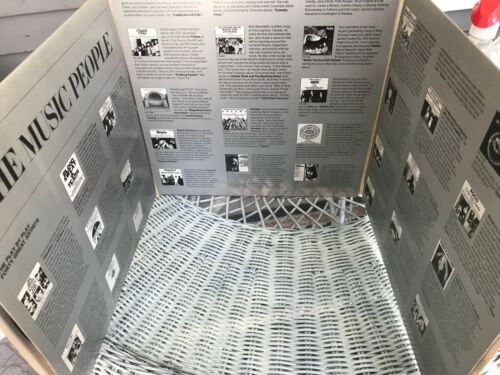 The Music People Columbia Sampler Triple LP VG++ Santana Dylan REO Spirit - Picture 2 of 3