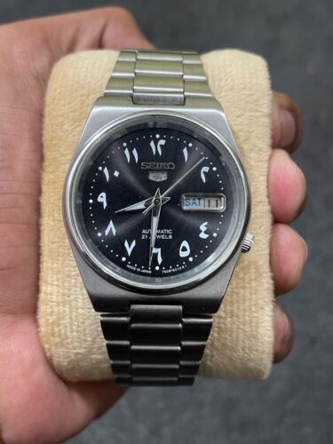 VINTAGE Seiko 5 Military Arabic Mens Automatic Watch Day/Date 7009