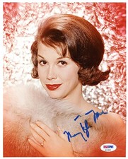 Mary Tyler Moore Autographed Signed 8x10 Photo Certified Authentic PSA/DNA COA