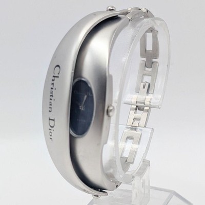 稼働 新品電池✨Christian Dior バングル 腕時計 WB8101 稼働 新品電池✨Christian Dior バングル 腕時計 WB8101 - メルカリ