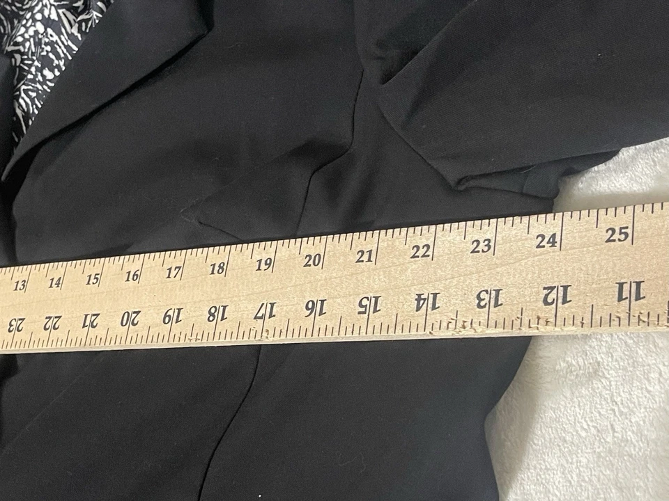 Chaqueta Blazer CJ Banks Para Mujer Negra Manga Larga Botón Frontal Talla Grande 1X Foto 4 de 4