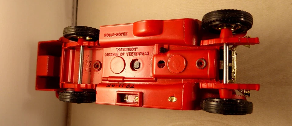 1:43 MATCHBOX Oldtimer LKW Modellauto ROLLS ROYCE Feuerwehr Leiterwagen rot 1:43 - Bild 3 von 4