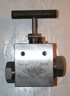 Aminco 44-6113 High Pressure SS Needle Valve 60,000 Psi (.59 Tube OD)