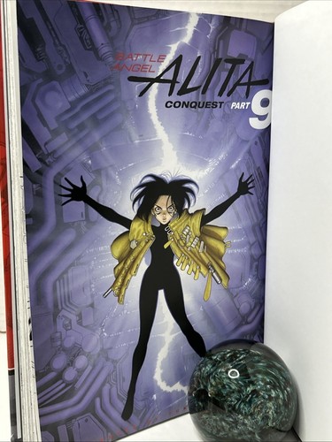 Battle Angel Alita Deluxe Edition Book Lot Of 5 (Hardcover, 2014) Kodansha Comic - Picture 19 of 20