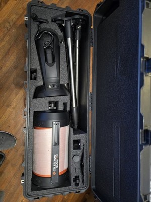 Celestine 8SE Computerized Telescope W/ WiFi  Control / Phone Mount/ Case