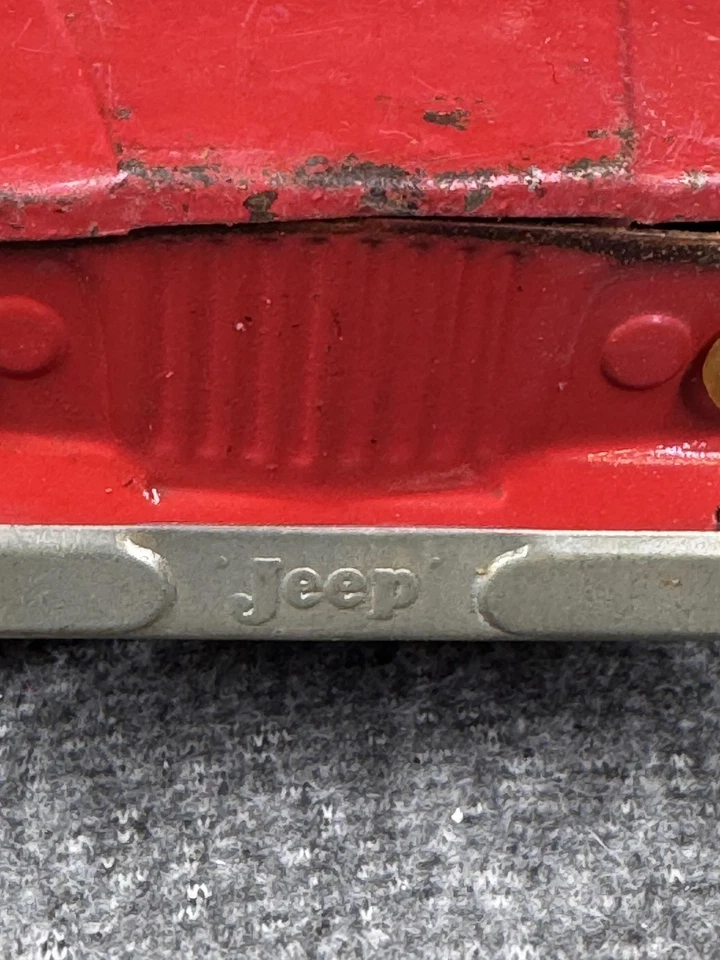 老式 Tonka 吉普自卸车红色钢压 20 世纪 60 年代明尼苏达玩具车 — 第 4/4 张图片