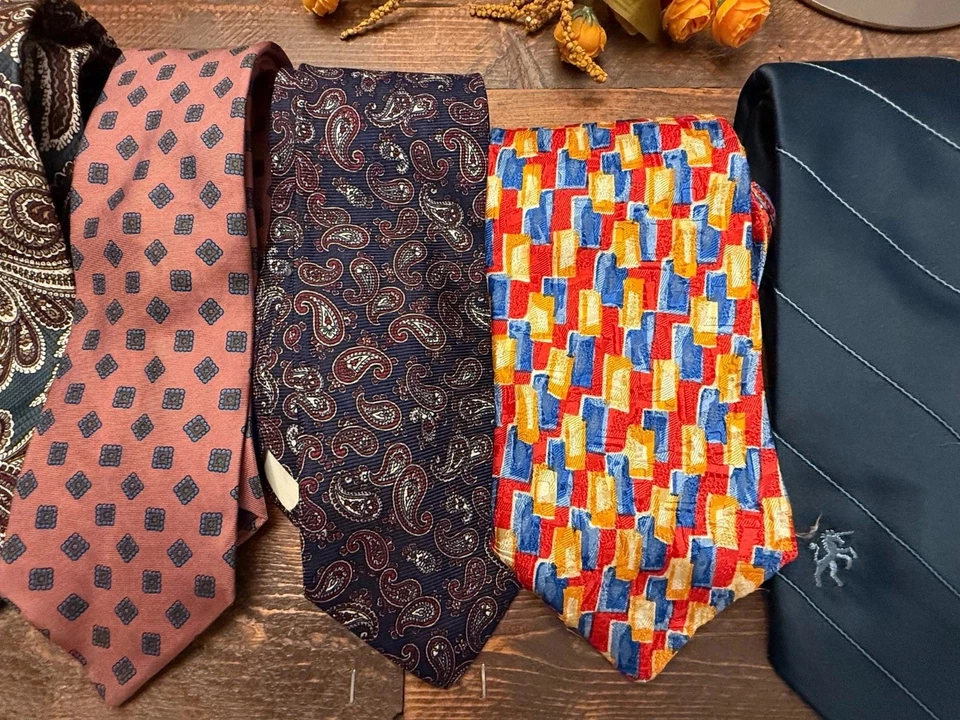 8 corbatas vintage de seda para hombre Hathaway Roundtree Don Lopez Bronzini 1970’s-80’s Foto 3 de 4