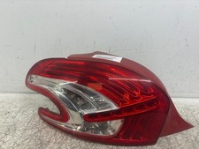 Feu arrière Peugeot 208