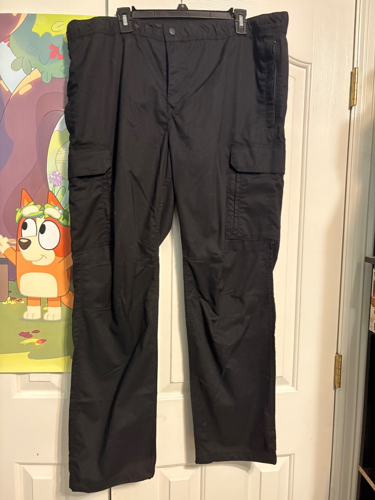 H&M Men's Regular Fit  Coupe Standard Black Corduroy Pants Size 30 inches Waist