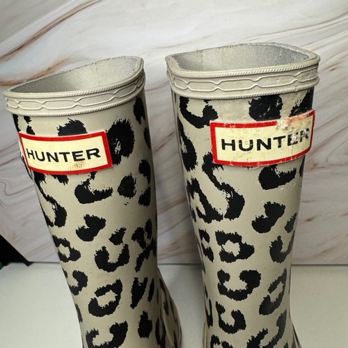 Hunter graue und schwarze Stiefel mit Animal-Print. US 13. Guter Zustand. - Bild 6 von 8