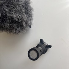 Rode VideoMic Me-L Video Mic Microphone for Apple iPhone iPad w/ Lightning Port