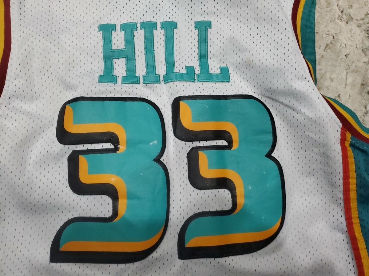 VINTAGE ADIDAS HARDWOOD CLASSICS GRANT HILL DETROIT PISTONS VINTAGE ADIDAS HARDWOOD CLASSICS GRANT HILL DETROIT PISTONS
