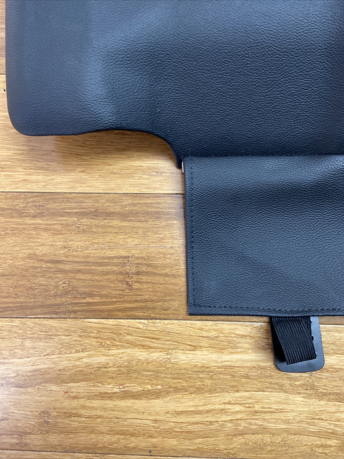 2014-2017 Maserati Ghibli Front Right Side Seat Black Panel Cover OEM