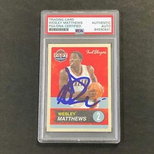 2011-12 Panini Past & Present #50 Wesley Matthews Signed Card AUTO PSA Slabbed