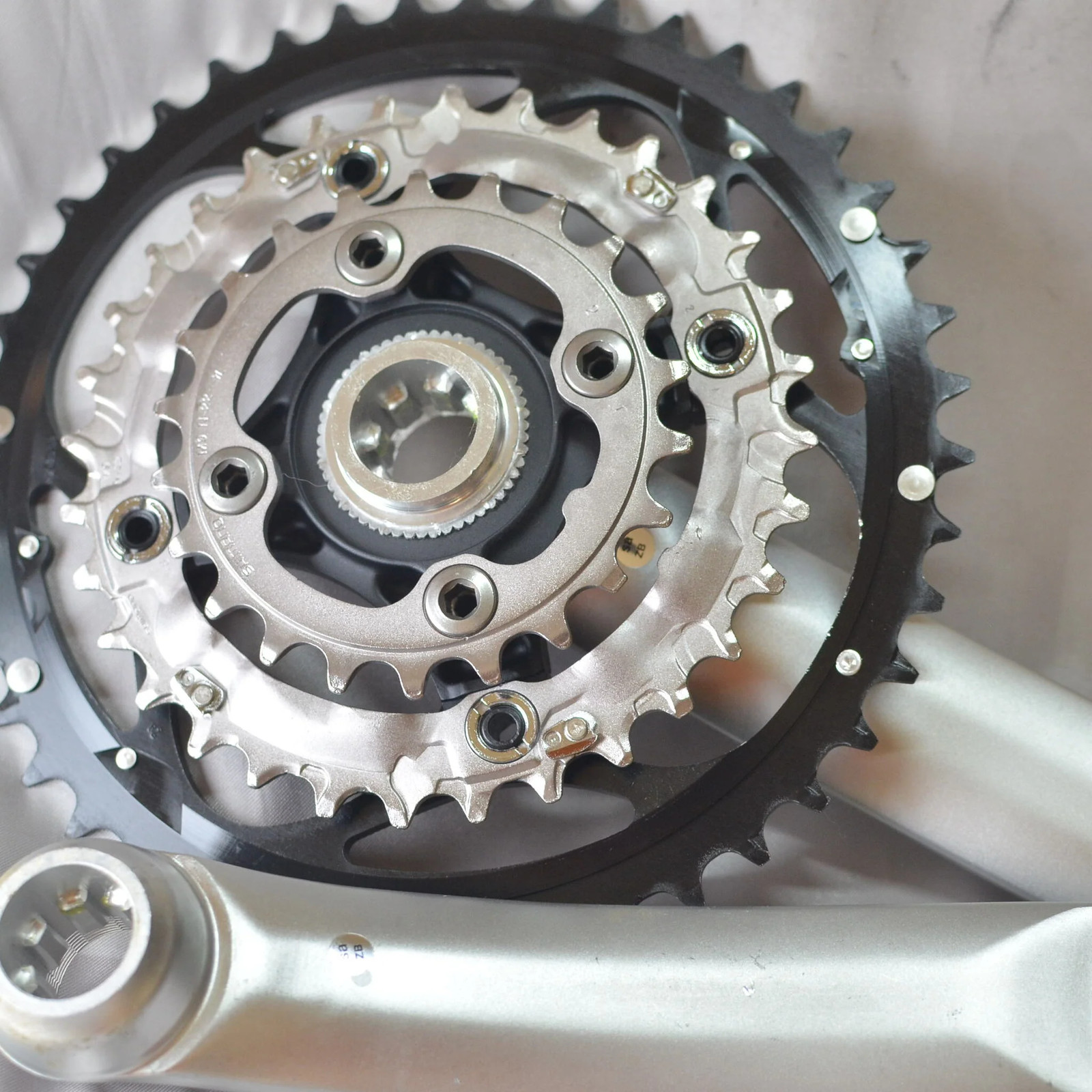 NEW Shimano Deore XT FC-M751 TRIPLE 3x9 Speed Mountain Crankset 44-32-22 175mm