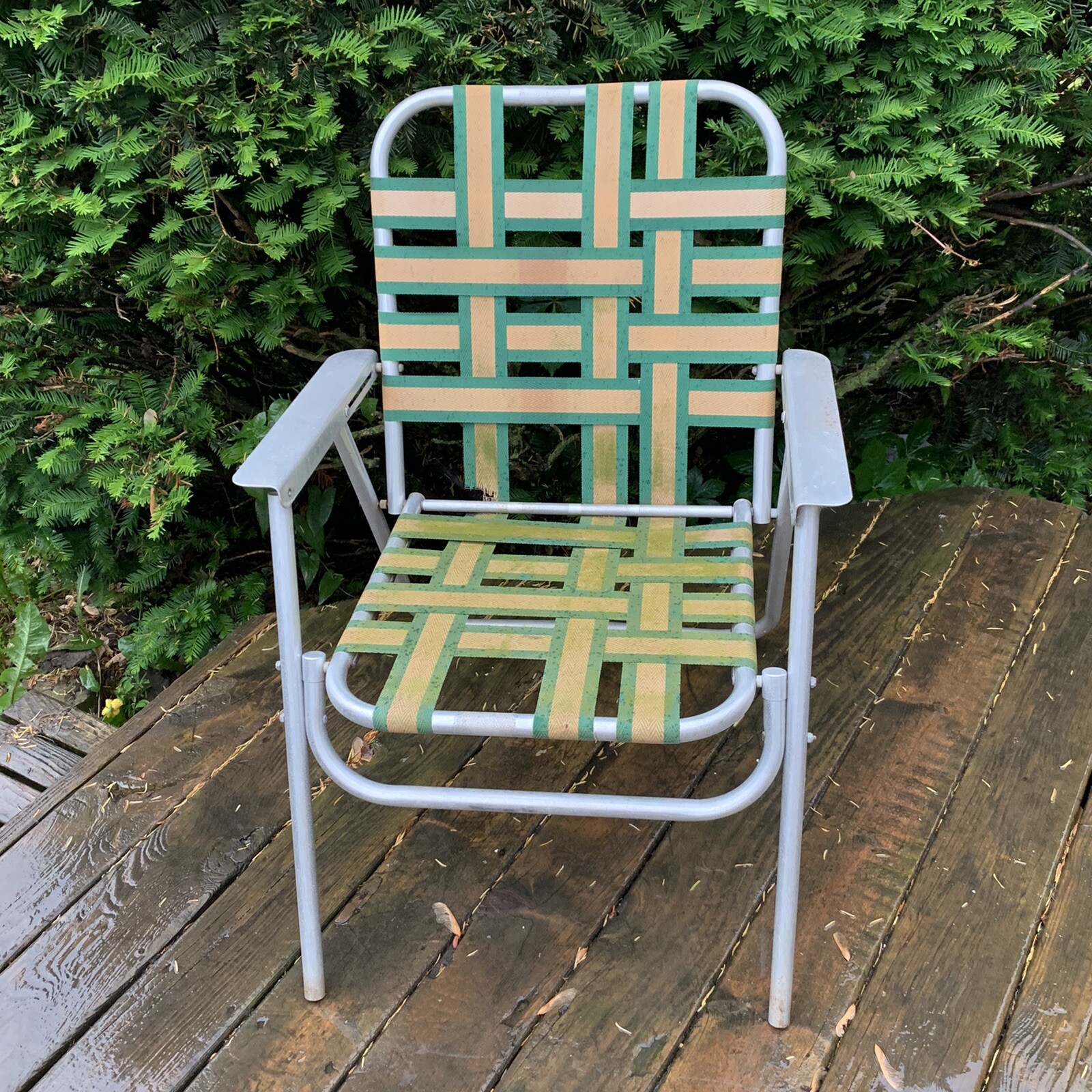 Vintage Aluminum Patio Lawn Chair bed Folding Lightweight Green