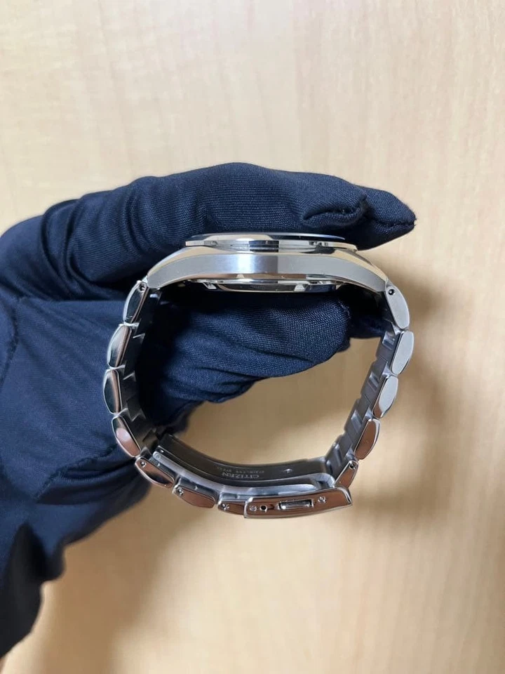 Pulsera de acero automática Citizen NB1060-04A esfera lacada hoja de plata 38,2 mm Foto 3 de 4