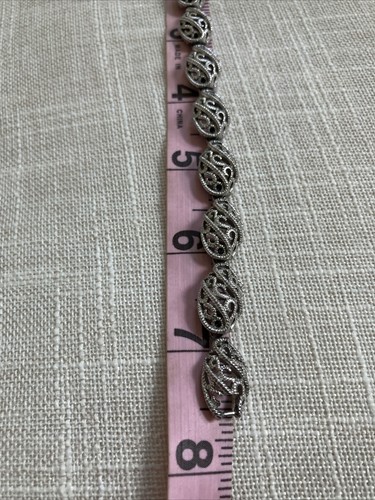 Vintage Crown TRIFARI 7-1/2" Silvertone Bracelet Estate Rare - Picture 3 of 3