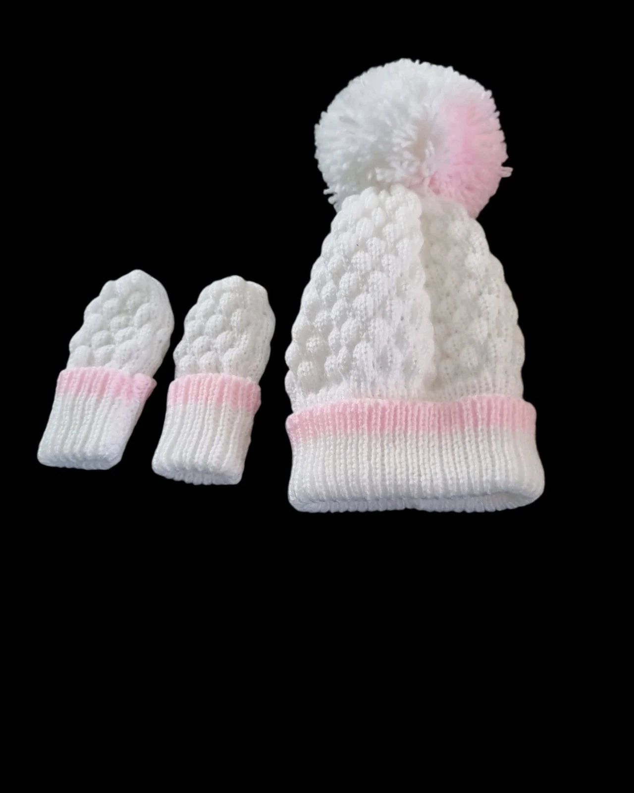 Baby pom pom hat & matching mitts