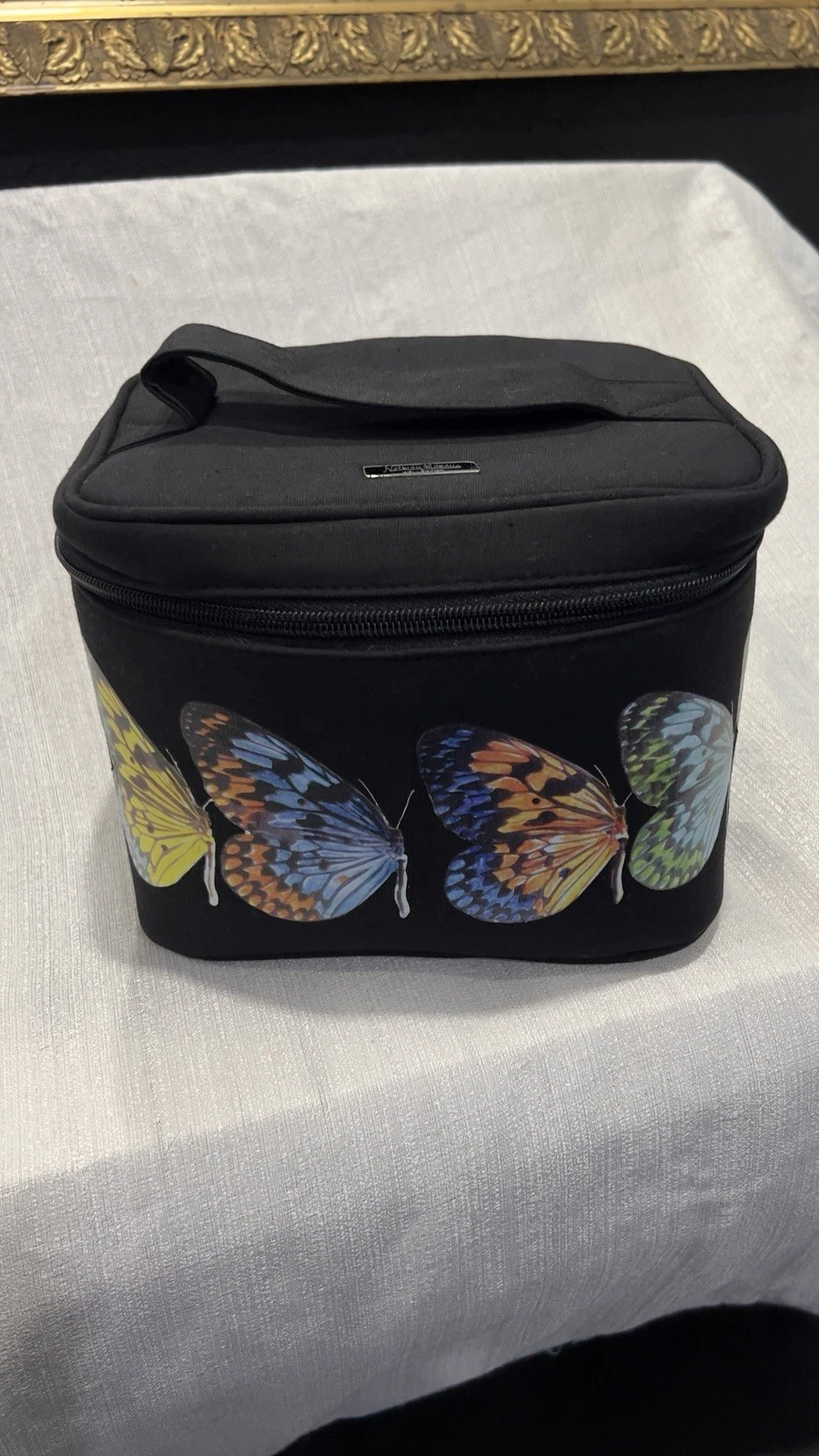 Jewelry - Makeup Cosmetic travel case organizer. New with box
Opens in a new window or tab