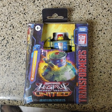 Hasbro Transformers Legacy United Autobot Cosmos Deluxe Transforming Figure