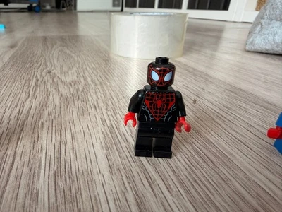 Lego Mavel DC Spider-Man (Miles Morales) Red Webbing on Head Red Hands sh0190 - Bild 1 von 2