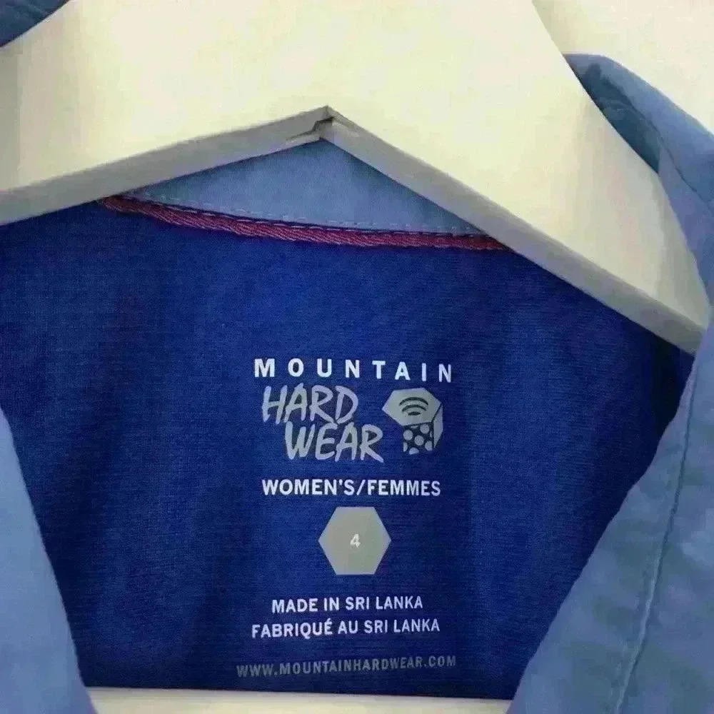 Mountain Hardware Women’s Blue Button Down Short … - image 3