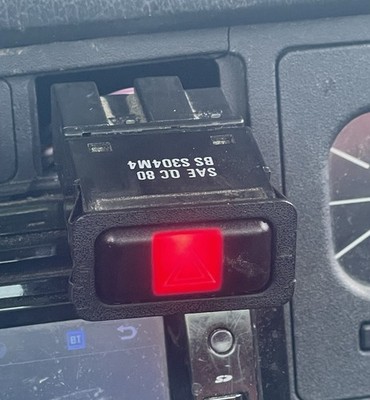 BMW OEM E28 E30 HAZARD WARNING LIGHT SWITCH EMERGENCY BUTTON 61311381176
