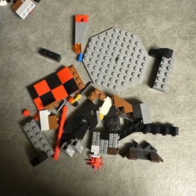 LEGO NEXO KNIGHTS: Jestro's Volcano Lair (70323) - INCOMPLETE