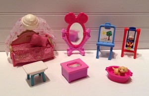 Details About Fisher Price Loving Family Dollhouse Furniture Daughter S Bedroom Furniture Lot